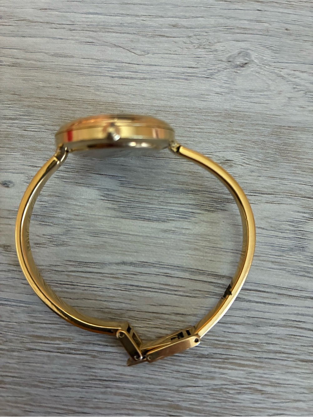 VINTAGE Gucci Gold and Cream Bangle Watch - Picture 3 of 6